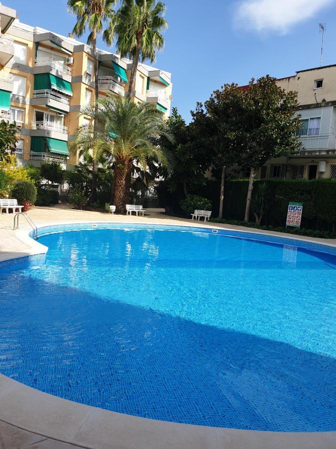 Estrella Home Салоу Экстерьер фото